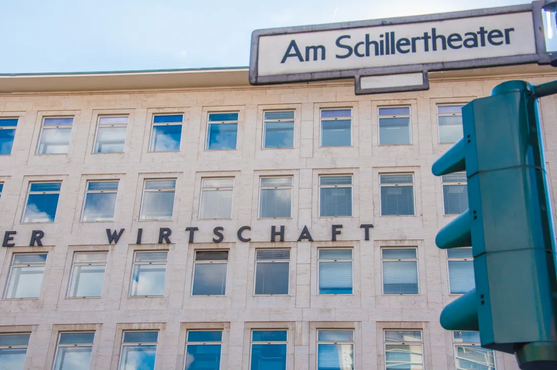 Das Haus der Wirtschaft am Schillertheater